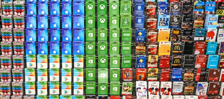 Gift card display